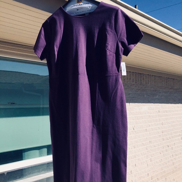 Old Navy Dresses & Skirts - NWT Old Navy Ponte Knit Sheath Dress